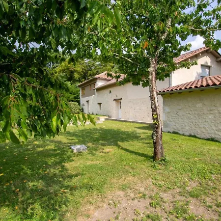 Maison Authentique Avec Piscine, Etang Privatif Et Confort Moderne En Dordogne - Fr-1-616-332 * Agonac