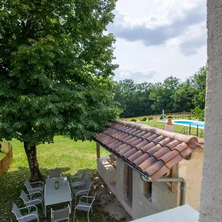 Maison Authentique Avec Piscine, étang Privatif Et Confort Moderne En Dordogne - Fr-1-616-332 * Agonac