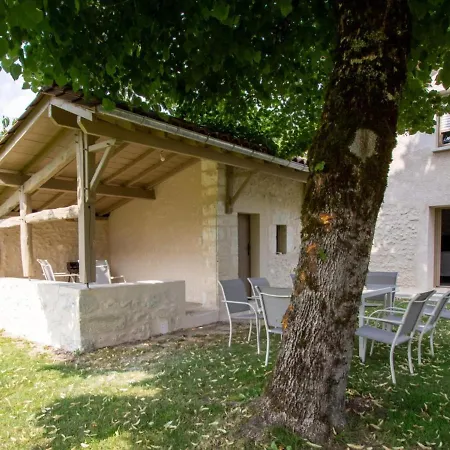Maison Authentique Avec Piscine, Etang Privatif Et Confort Moderne En Dordogne - Fr-1-616-332 Agonac